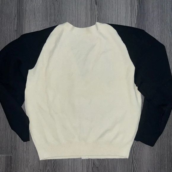 Stylish Black and Cream Cardigan - Picture 7 of 9